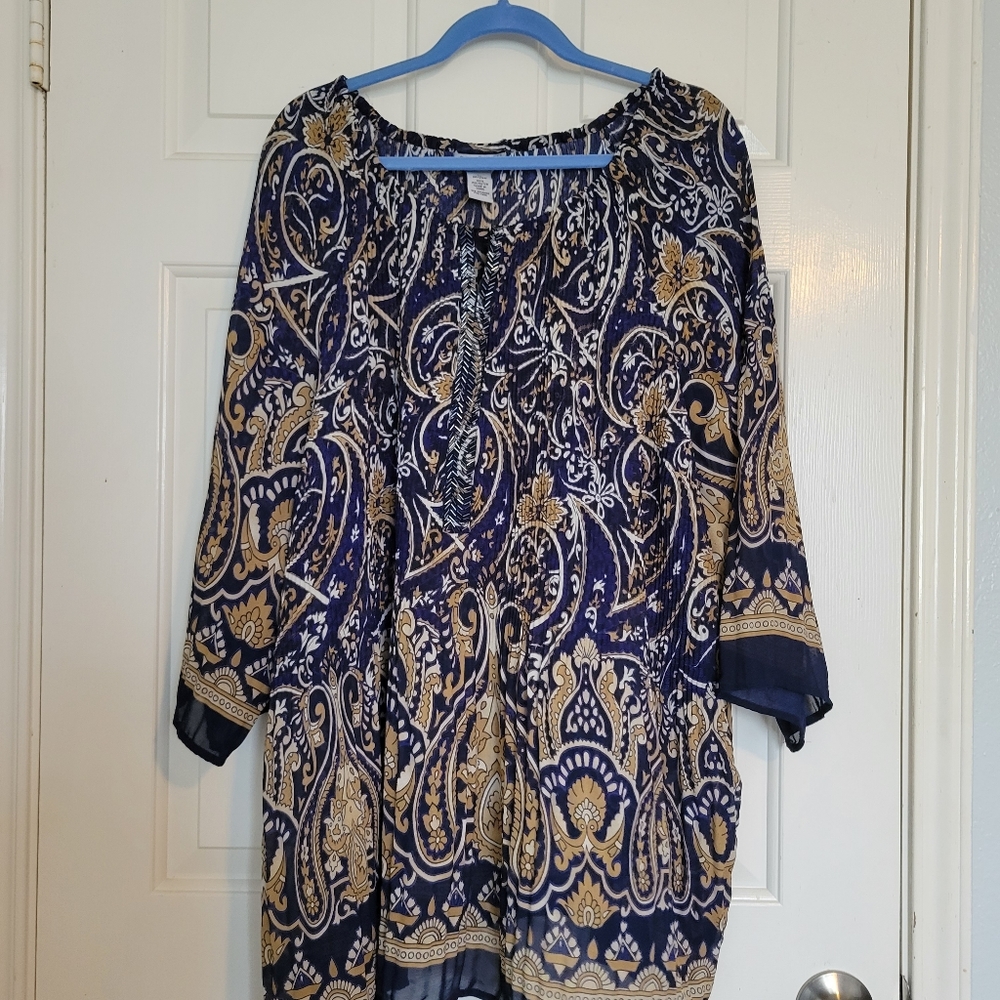 3 for $25!!  Womens Plus 3X pleated blouse, navy, tan